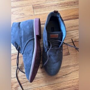 Tommy Hilfiger Michael Chukka  Gray Boys Boots Size 4 Shoes Dress Casual